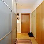 Duenengarten 37 *